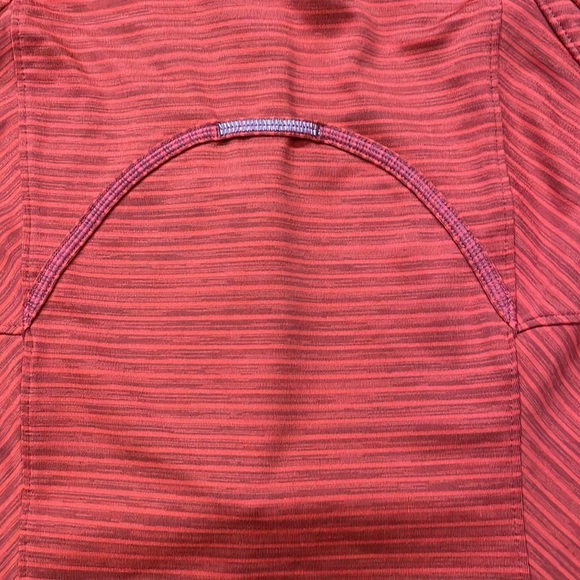 Athleta Size Medium Long Sleeve Women’s Top 3/4 zip Pocket Thumb Holes - Picture 13 of 15